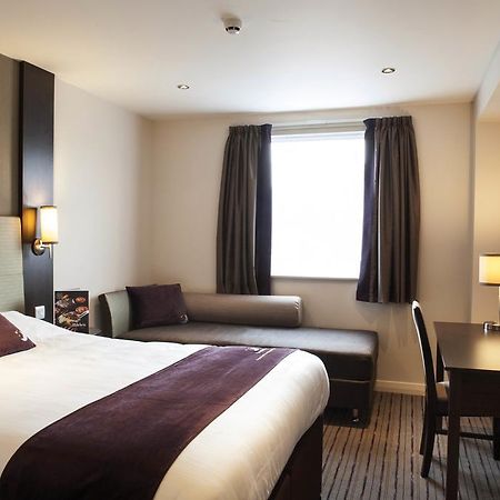 Premier Inn York North Eksteriør billede