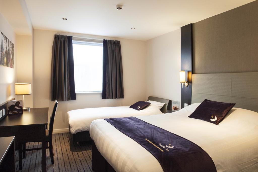 Premier Inn York North Værelse billede