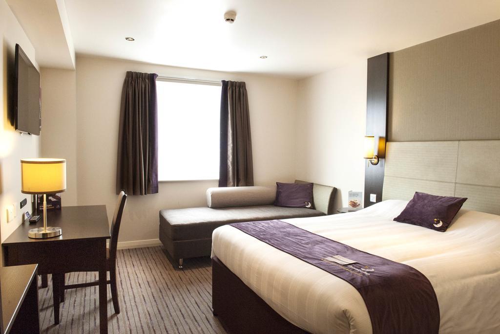 Premier Inn York North Værelse billede