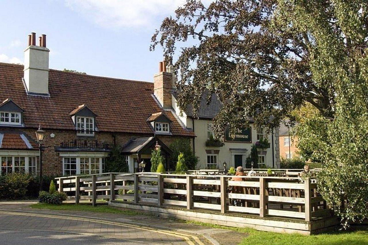 Premier Inn York North Eksteriør billede